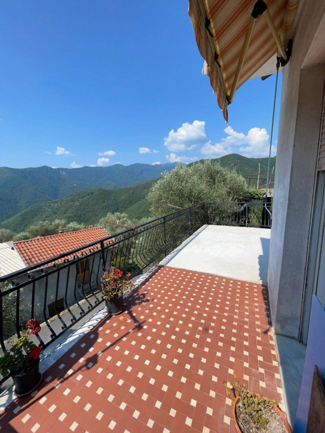 Rustico in vendita a Pieve di Teco