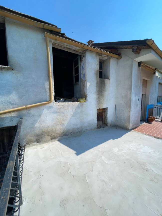 Rustico in vendita a Pieve di Teco