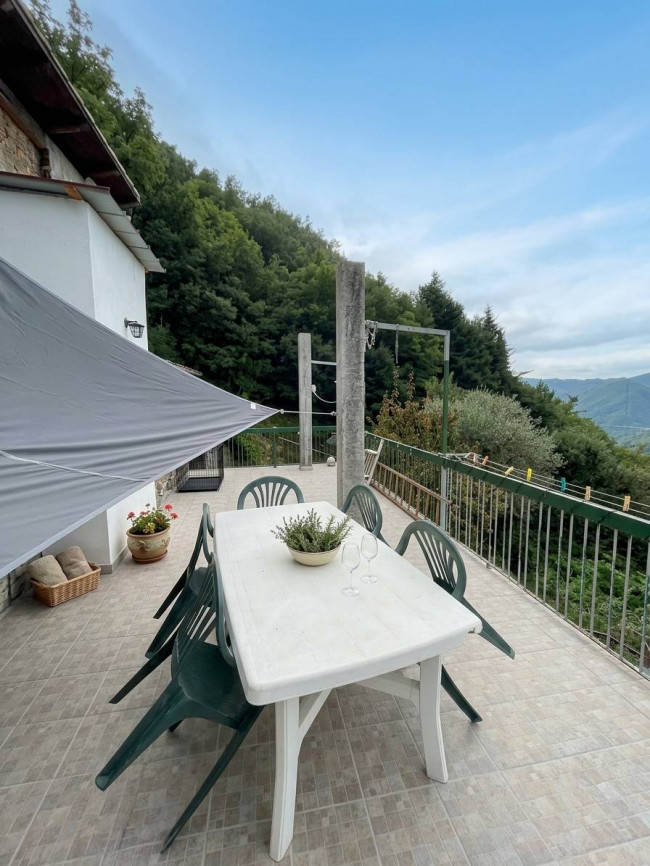 Casa singola in vendita a Pieve di Teco