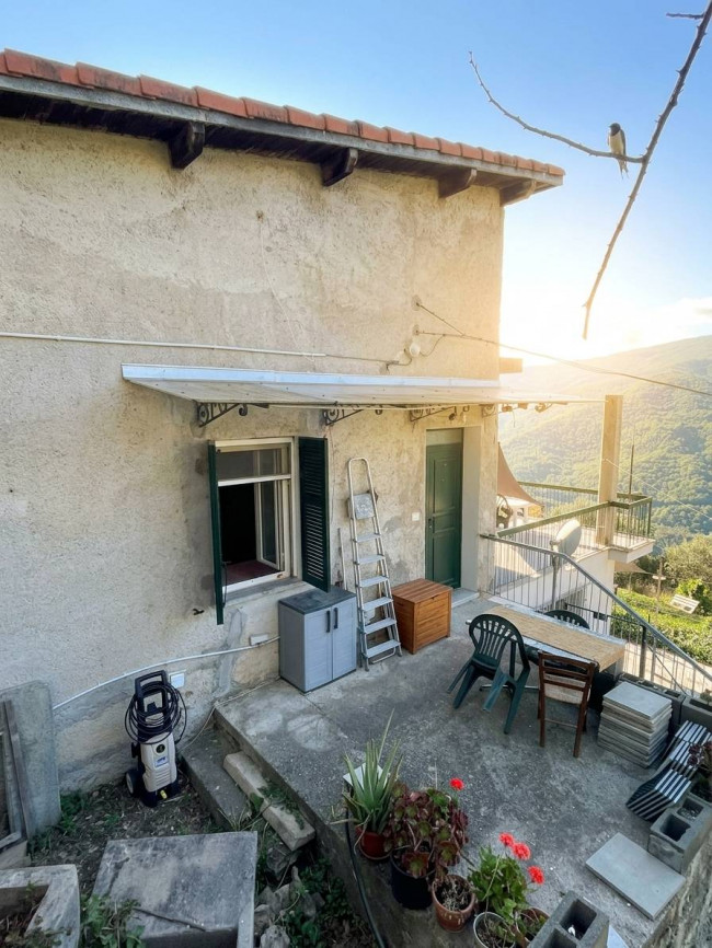 Casa singola in vendita a Pieve di Teco
