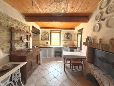 Rustico in Vendita a Pieve di Teco
