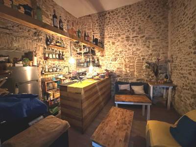 Attività commerciale in vendita a Albenga