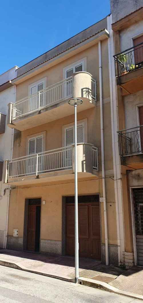 Palazzina in vendita a Santa Ninfa