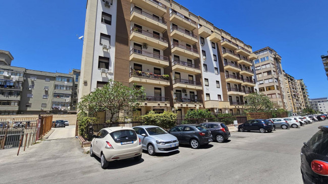 Appartamento in vendita a Palermo
