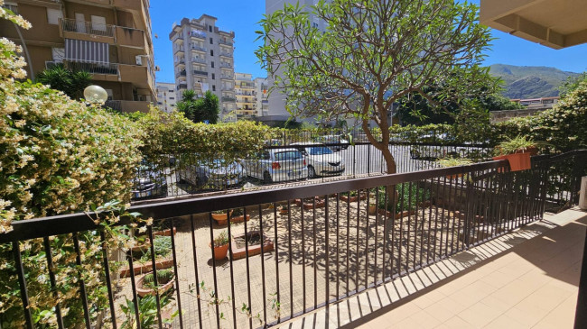 Appartamento in vendita a Palermo