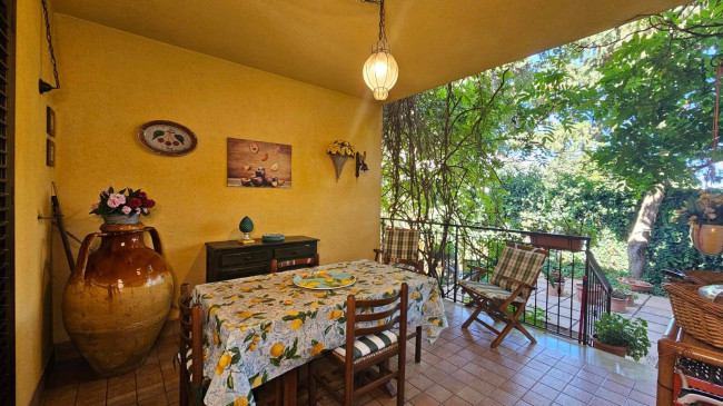 Villette a schiera in vendita a Palermo