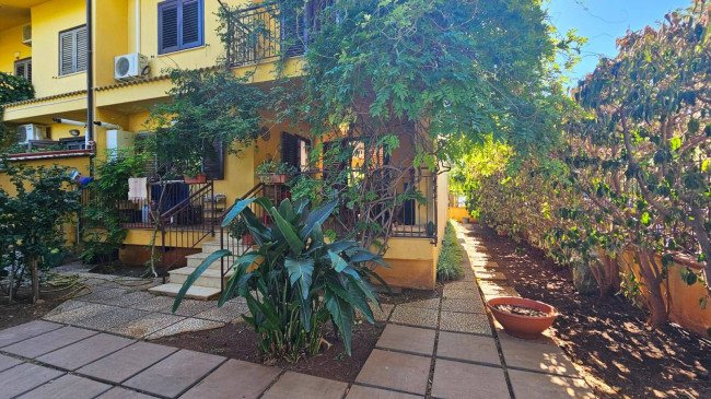 Villette a schiera in vendita a Palermo