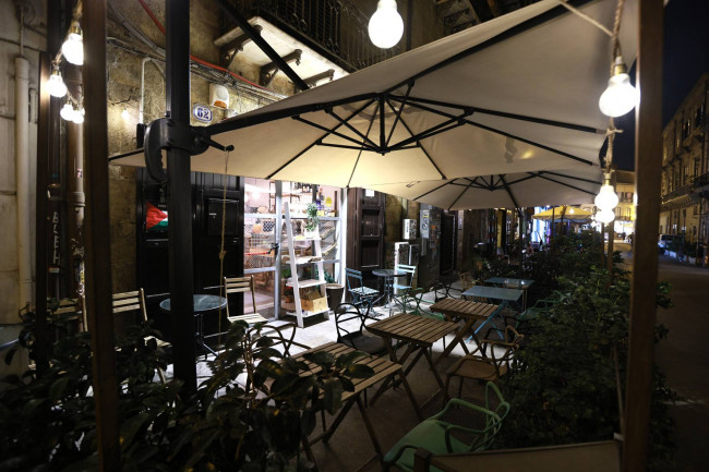 Locale commerciale in vendita a Palermo