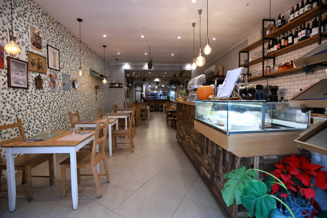 Locale commerciale in vendita a Palermo