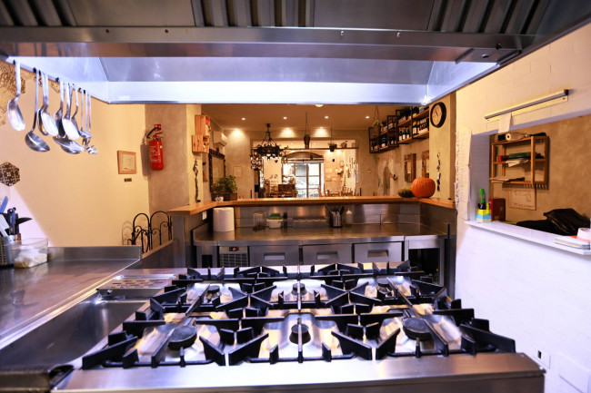 Locale commerciale in vendita a Palermo