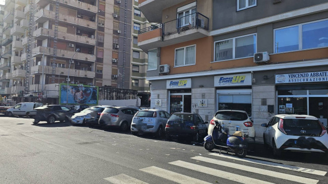 Locale commerciale in vendita a Palermo