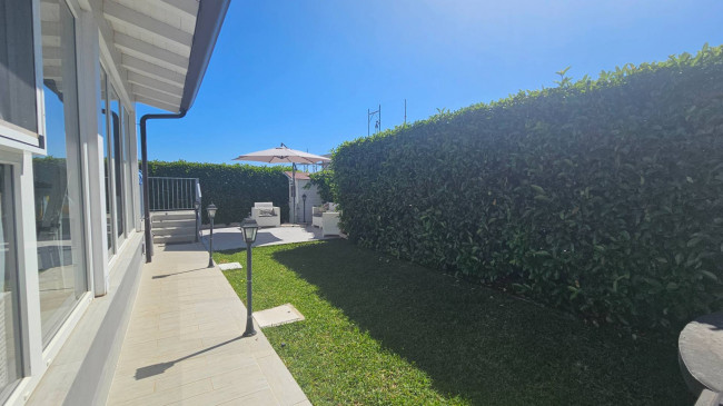 Villa in vendita a Altavilla Milicia