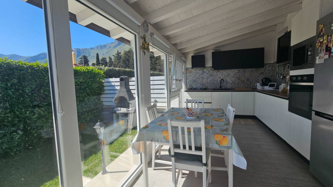 Villa in vendita a Altavilla Milicia