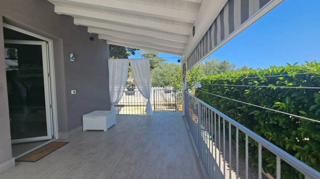 Villa in vendita a Altavilla Milicia