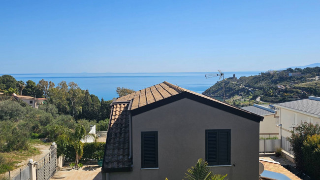 Villa in vendita a Altavilla Milicia