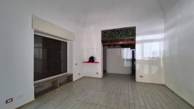 Locale commerciale in vendita a Palermo