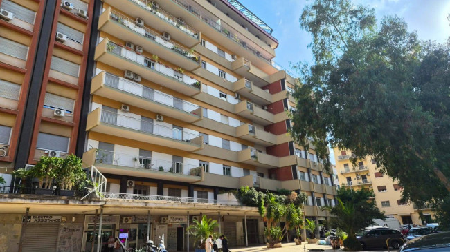 Appartamento in vendita a Palermo