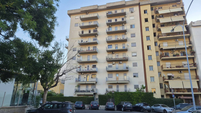 Appartamento in vendita a Palermo