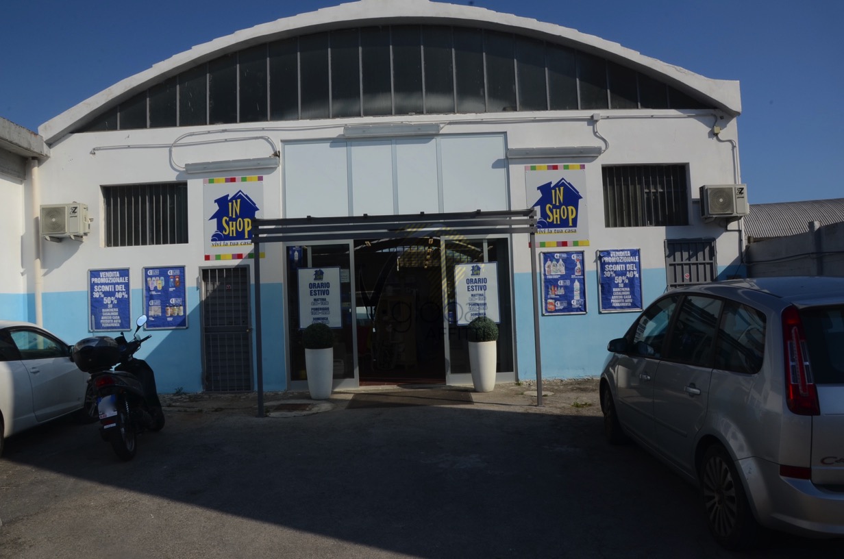 Capannone Commerciale LIVORNO vendita  Porta a Terra  Agenzia immobiliare a Livorno - V-Global