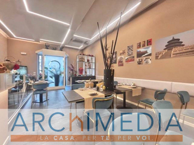 Locale commerciale in vendita a Varese