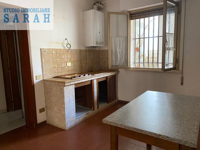  viareggio vendita quart: fascia mare studio immobiliare sarah del carlo