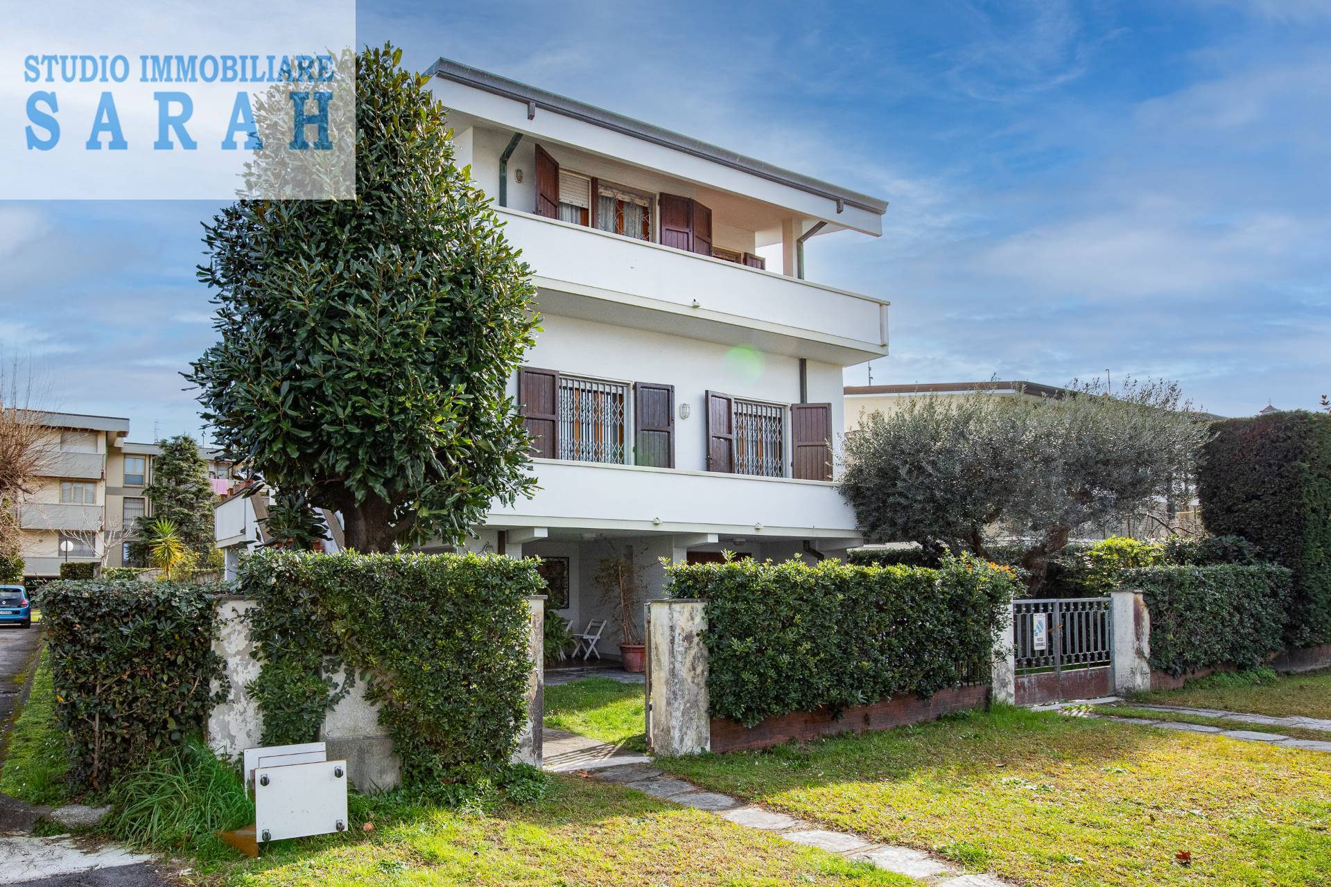 Casa indipendente in vendita a Viareggio (LU)