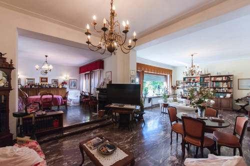 Villa in vendita a Viareggio