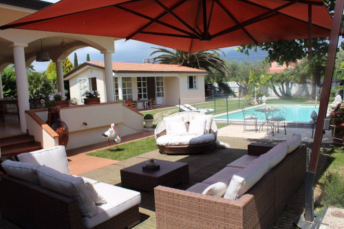 Villa in vendita a Camaiore