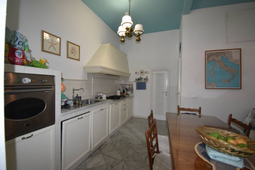 Appartamento in vendita a Viareggio