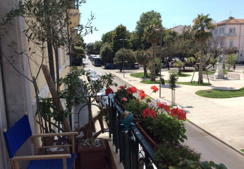 Appartamento in vendita a Viareggio