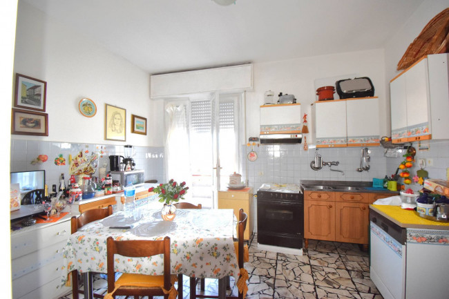 Appartamento in vendita a Viareggio