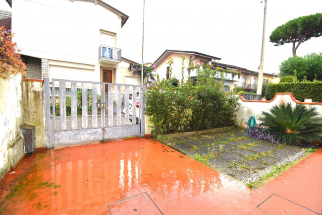 Casa indipendente in vendita a Viareggio