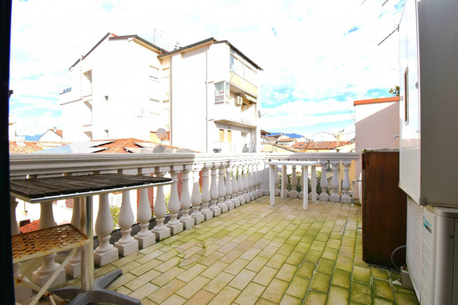 Casa indipendente in vendita a Viareggio