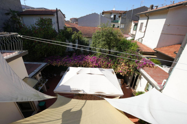Casa indipendente in vendita a Viareggio