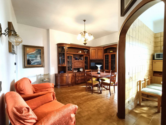 Appartamento in vendita a Viareggio