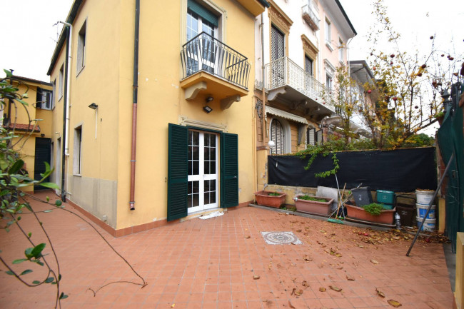 Casa indipendente in vendita a Viareggio