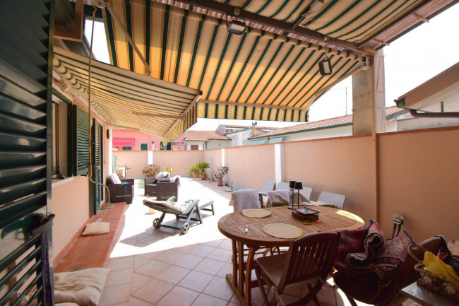 Casa indipendente in vendita a Viareggio