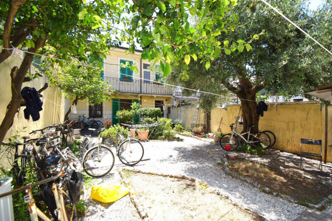 Casa indipendente in vendita a Viareggio