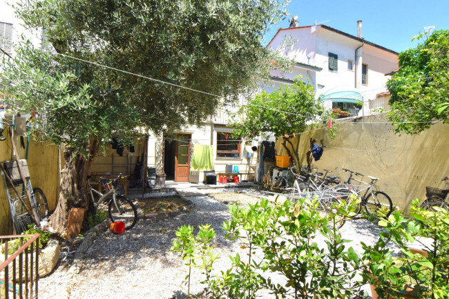 Casa indipendente in vendita a Viareggio