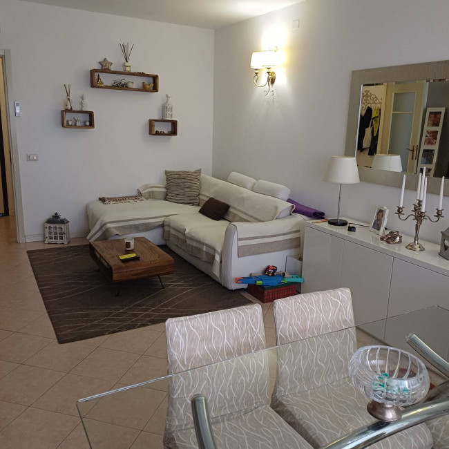 Appartamento in vendita a Viareggio