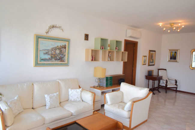 Appartamento in vendita a Viareggio
