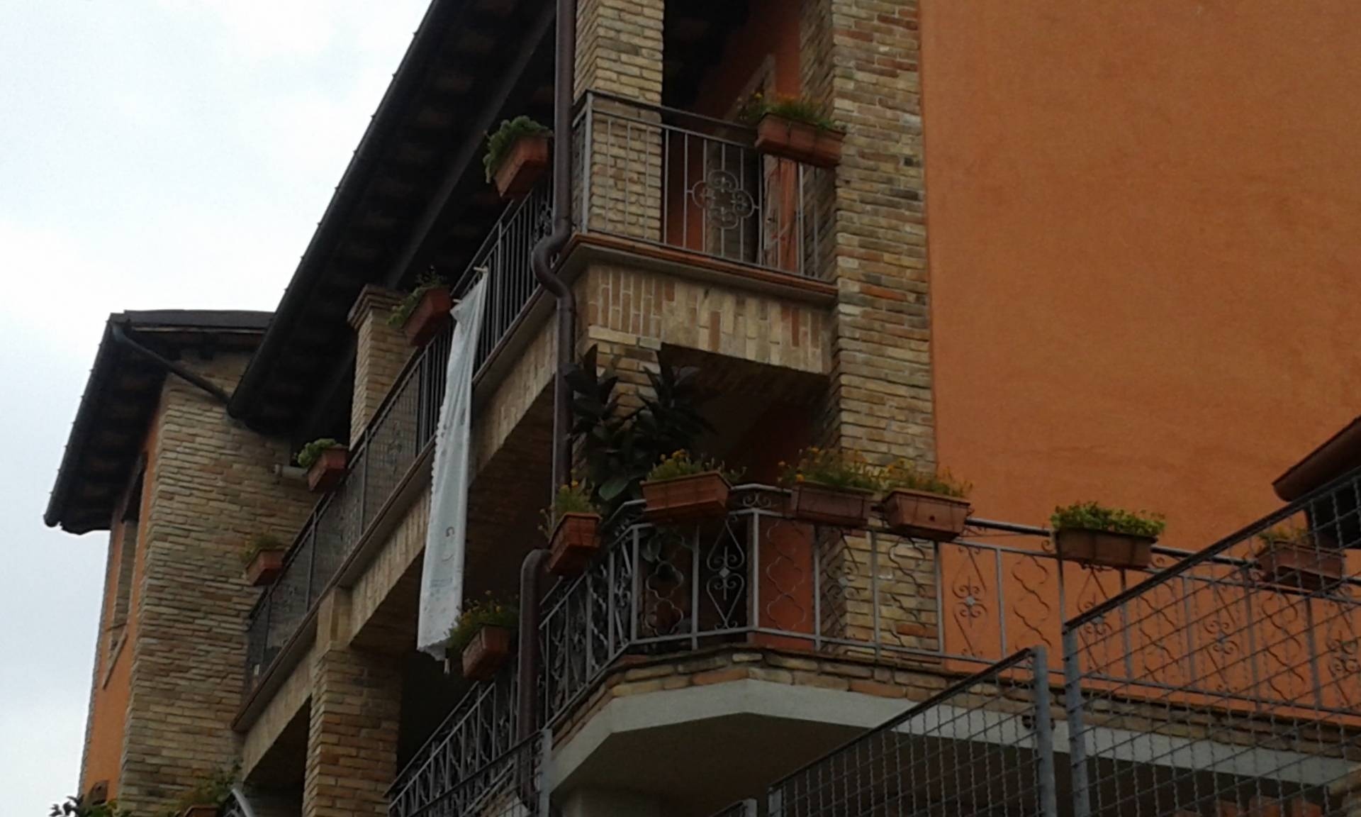 Villa Unifamiliare - Indipendente TORRICELLA SICURA vendita    Case &Co