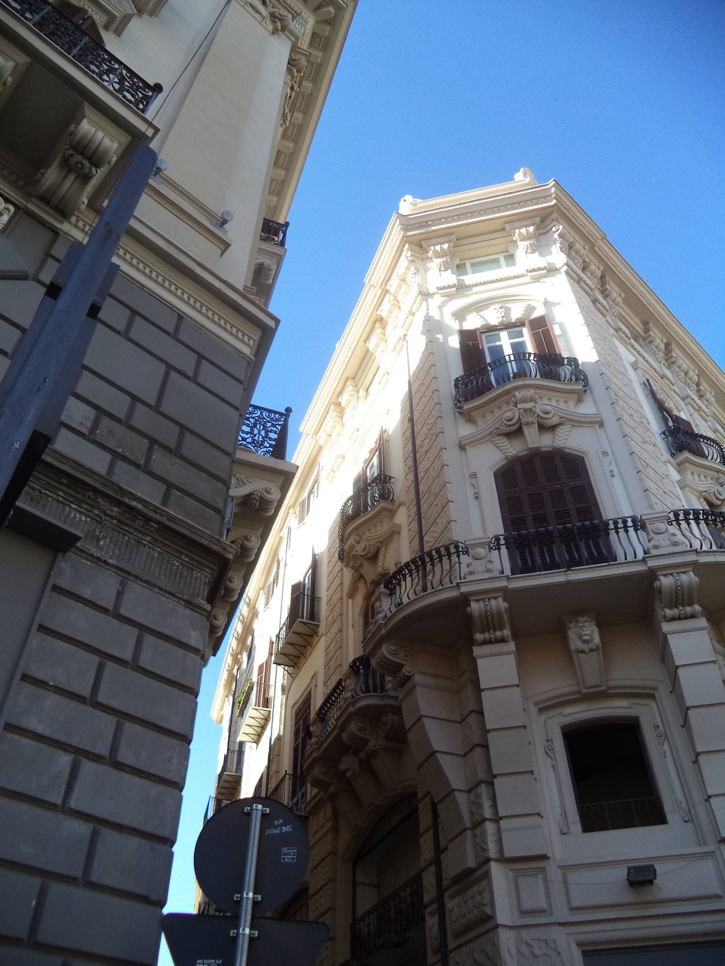 Appartamento PALERMO vendita  Centro storico  Locami Srl