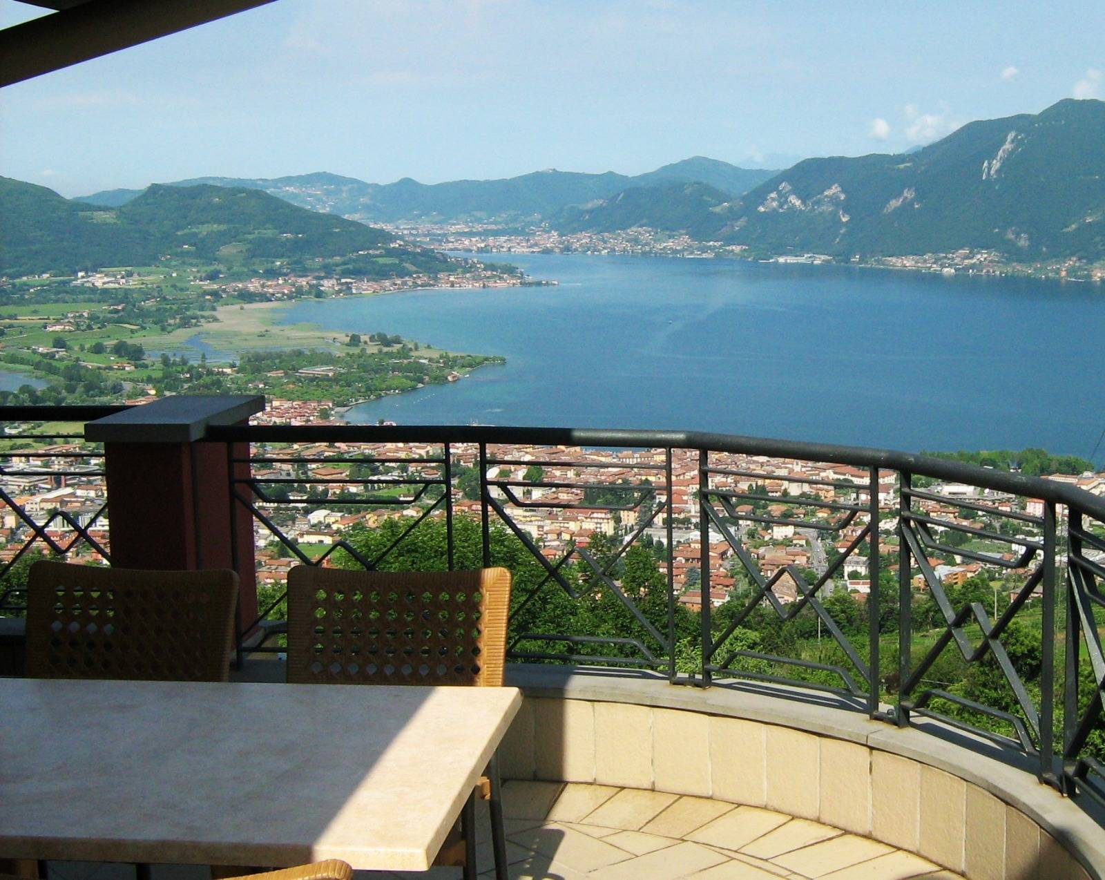 Foto - Attivit Commerciale In Vendita A Iseo
