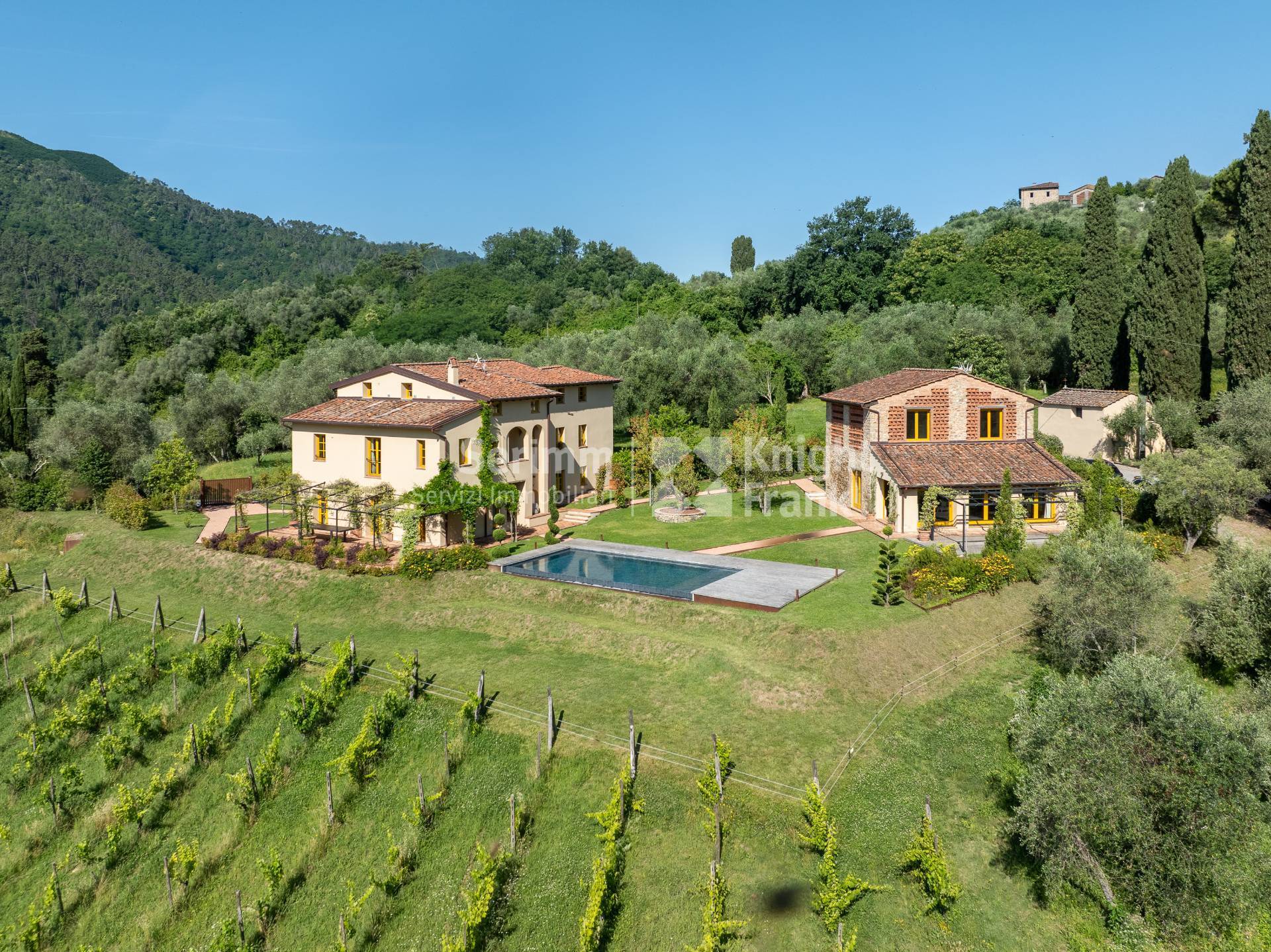 Villa in Vendita a Lucca