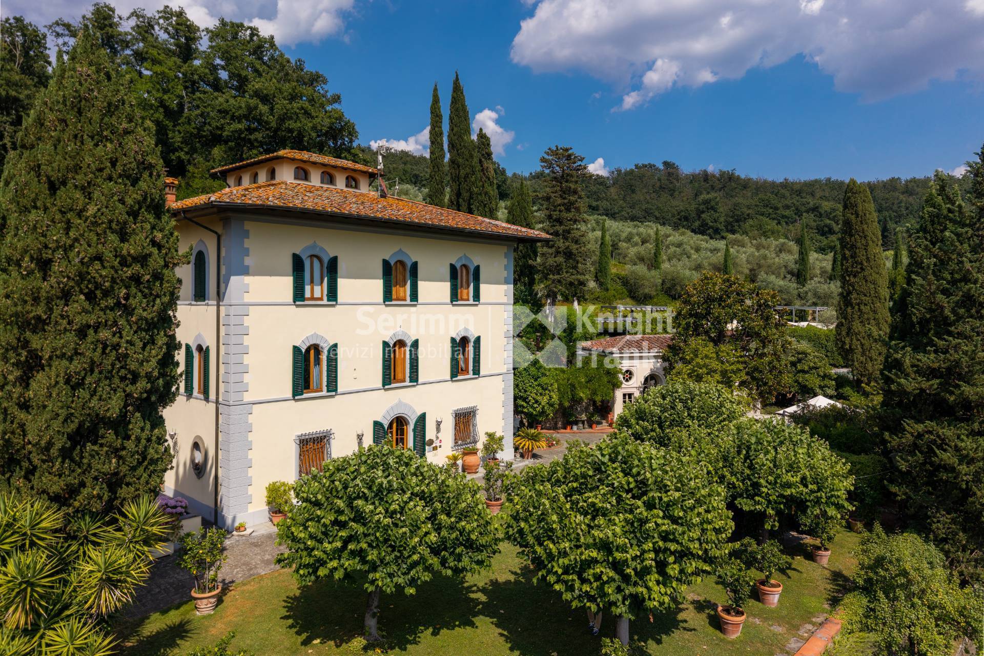 Villa in Vendita a Pistoia