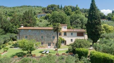 Rustico in Vendita a Lucca