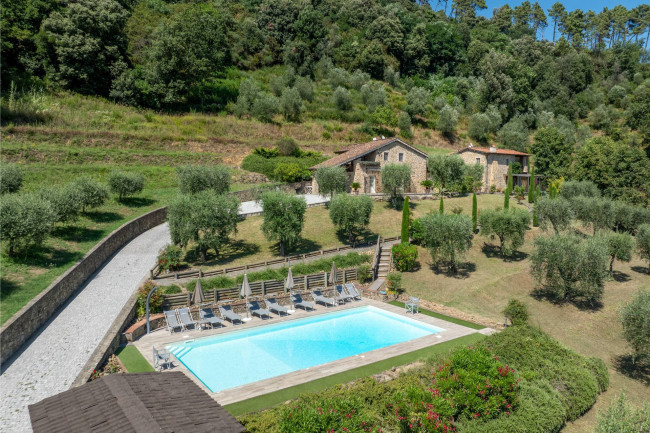 Rustico in Vendita a Pescaglia