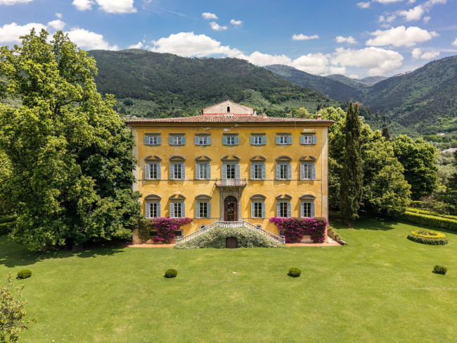 Villa in Vendita a Pisa