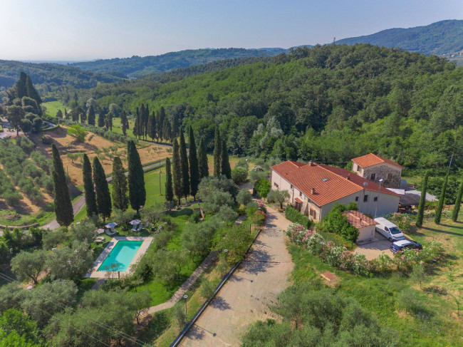 Villa in Vendita a Pistoia